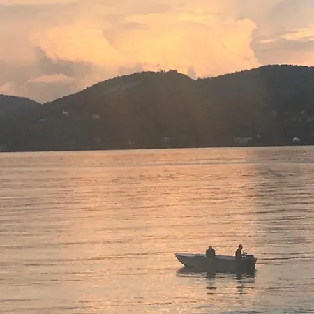 Ai Tetti Διαμέρισμα Intra